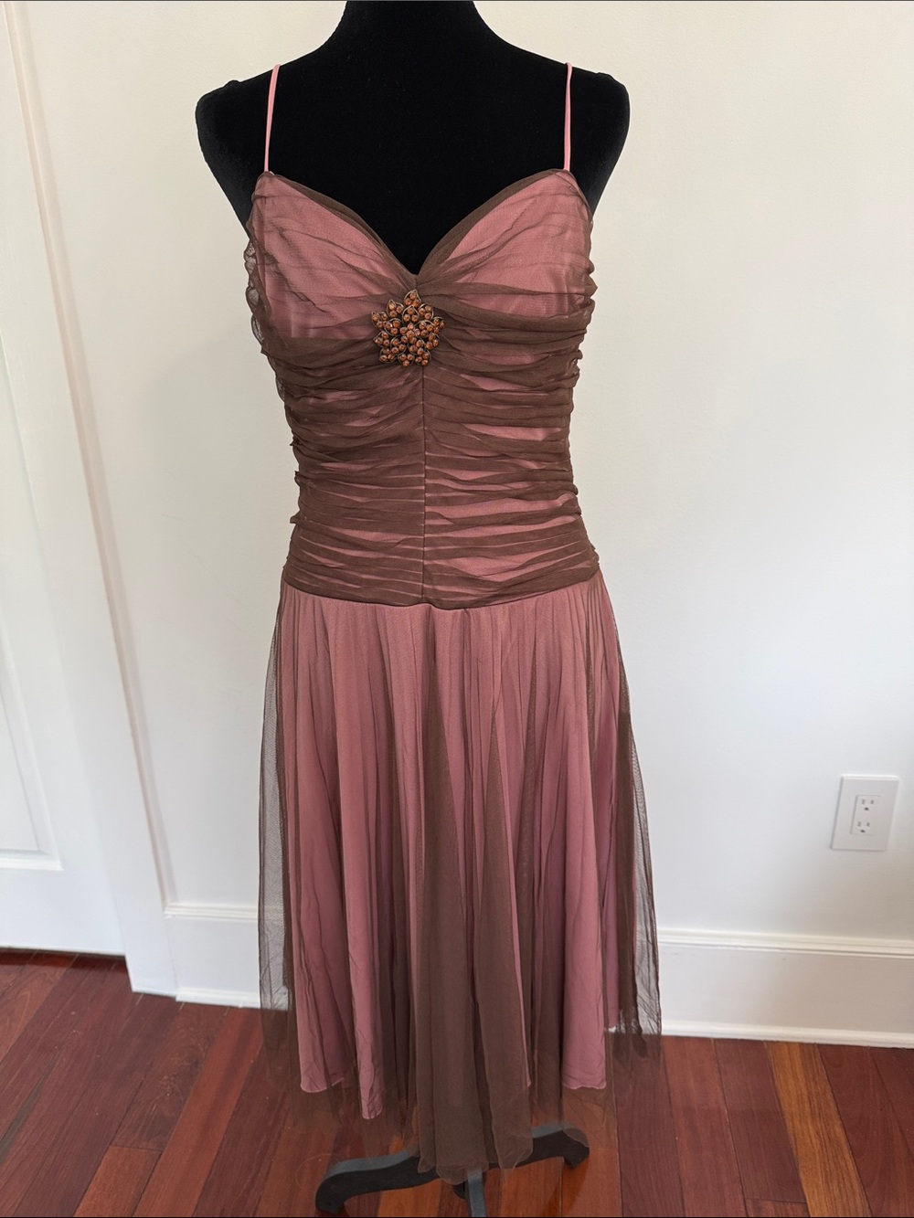 Elegant Pink and Brown Tulle Spaghetti-Strap Dress